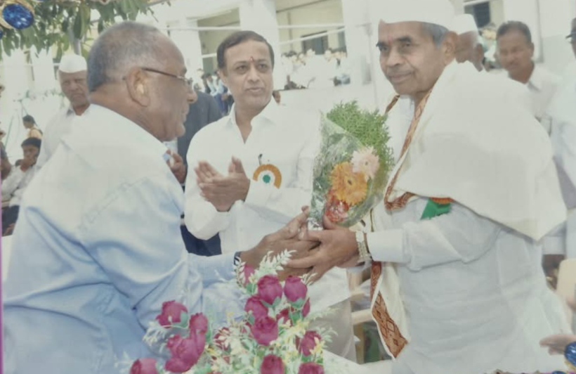 Bouquet to guest